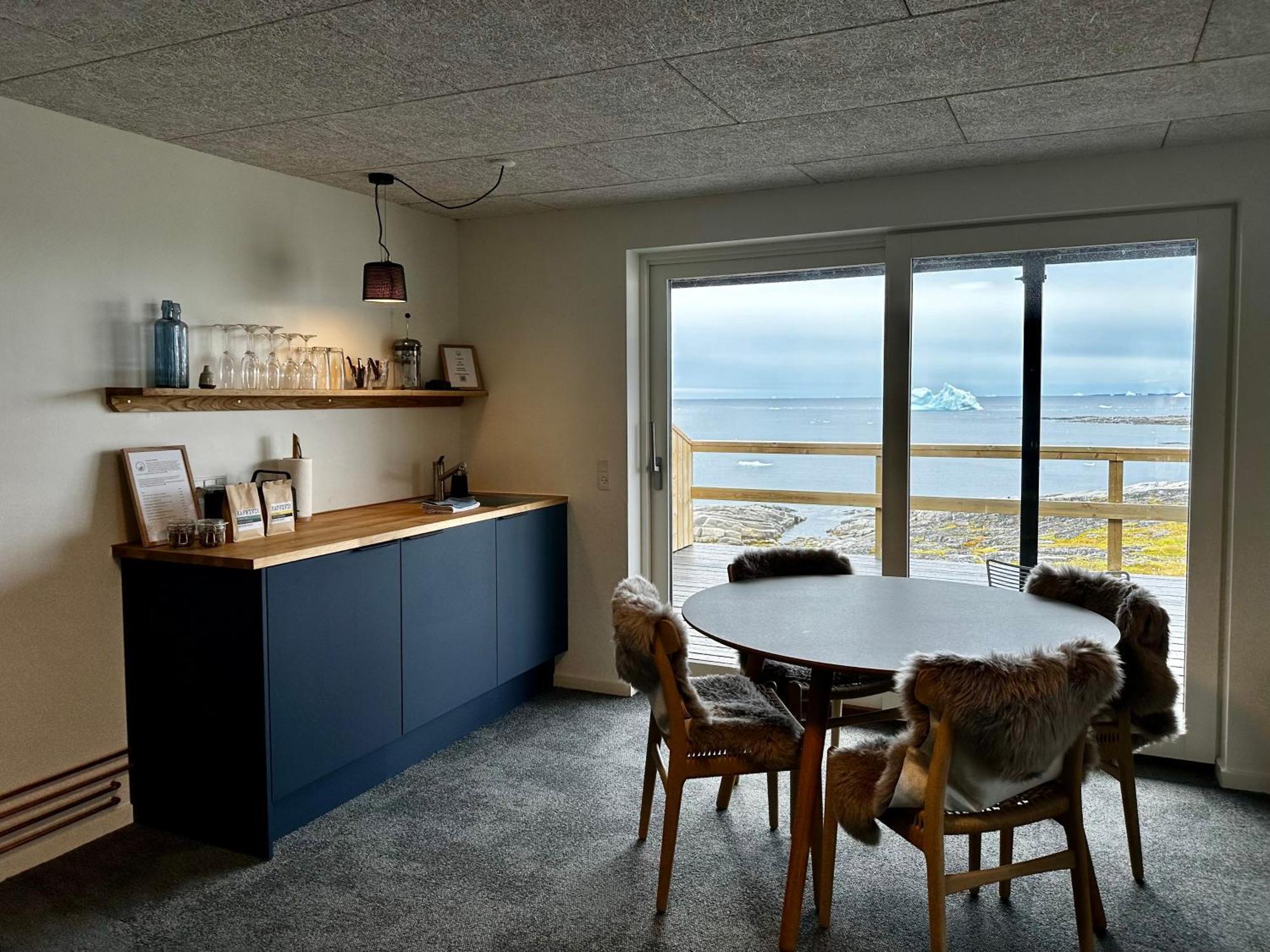 Hotel Disko Island Qeqertarsuaq Екстериор снимка